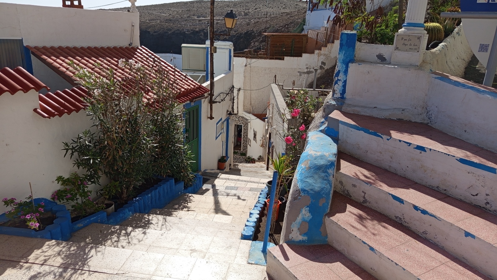 Steps and lane in the Tufia village